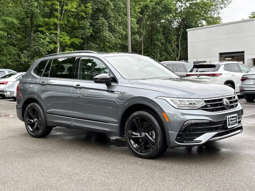 Certified 2023 Volkswagen Tiguan 2.0T SE R-Line Black SUV