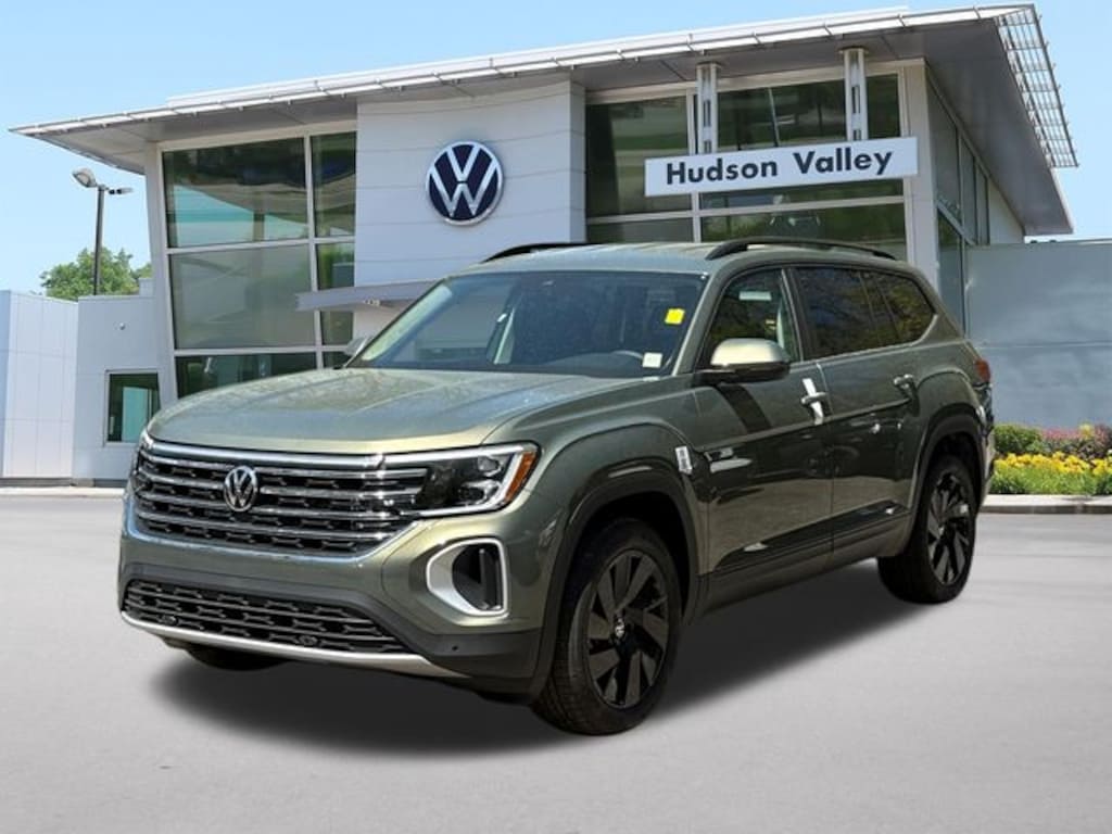 New 2026 Volkswagen Atlas SE w/Technology SUV