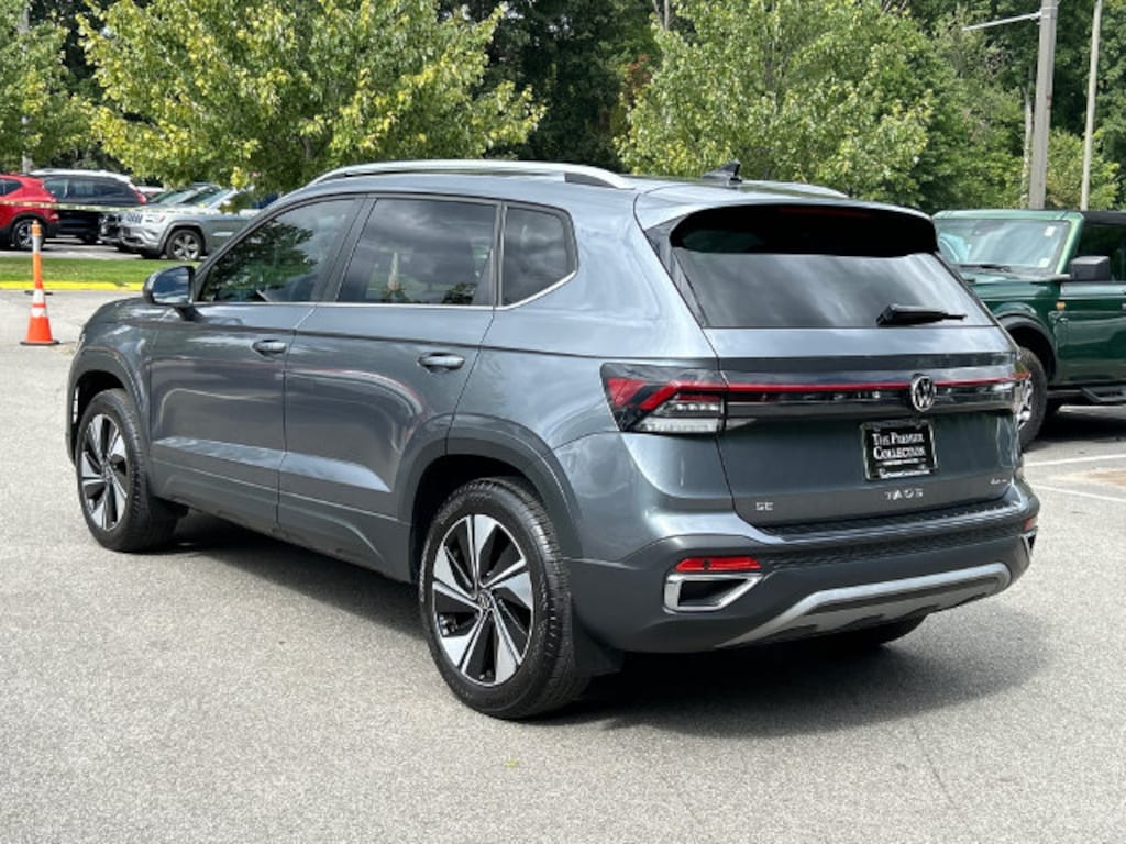 Certified 2025 Volkswagen Taos 1.5T SE SUV