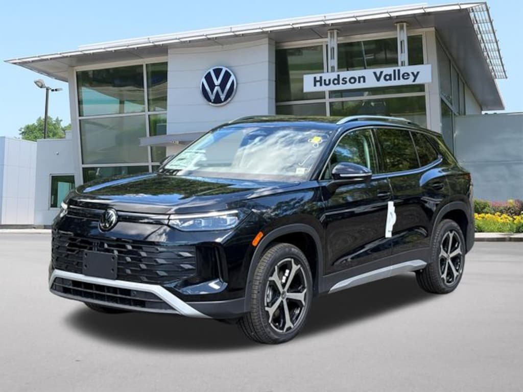 New 2026 Volkswagen Tiguan SE SUV