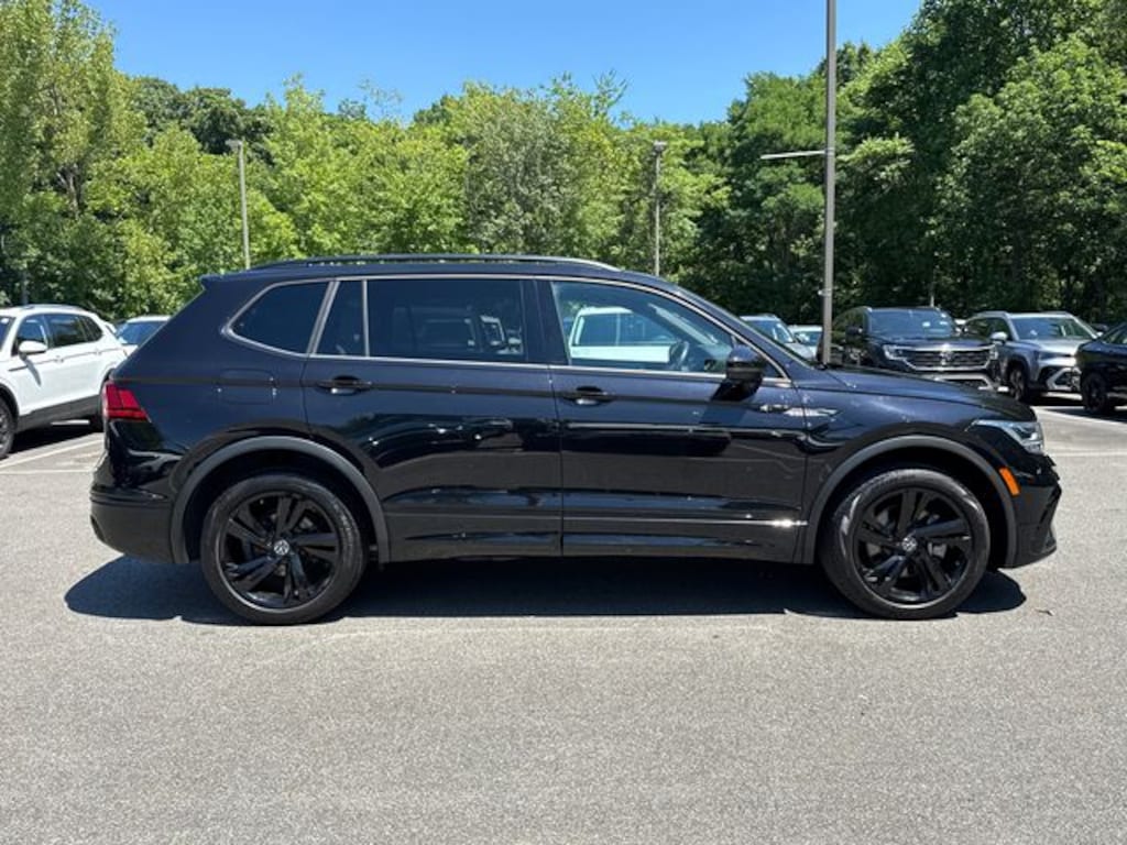 Certified 2023 Volkswagen Tiguan 2.0T SE R-Line Black SUV