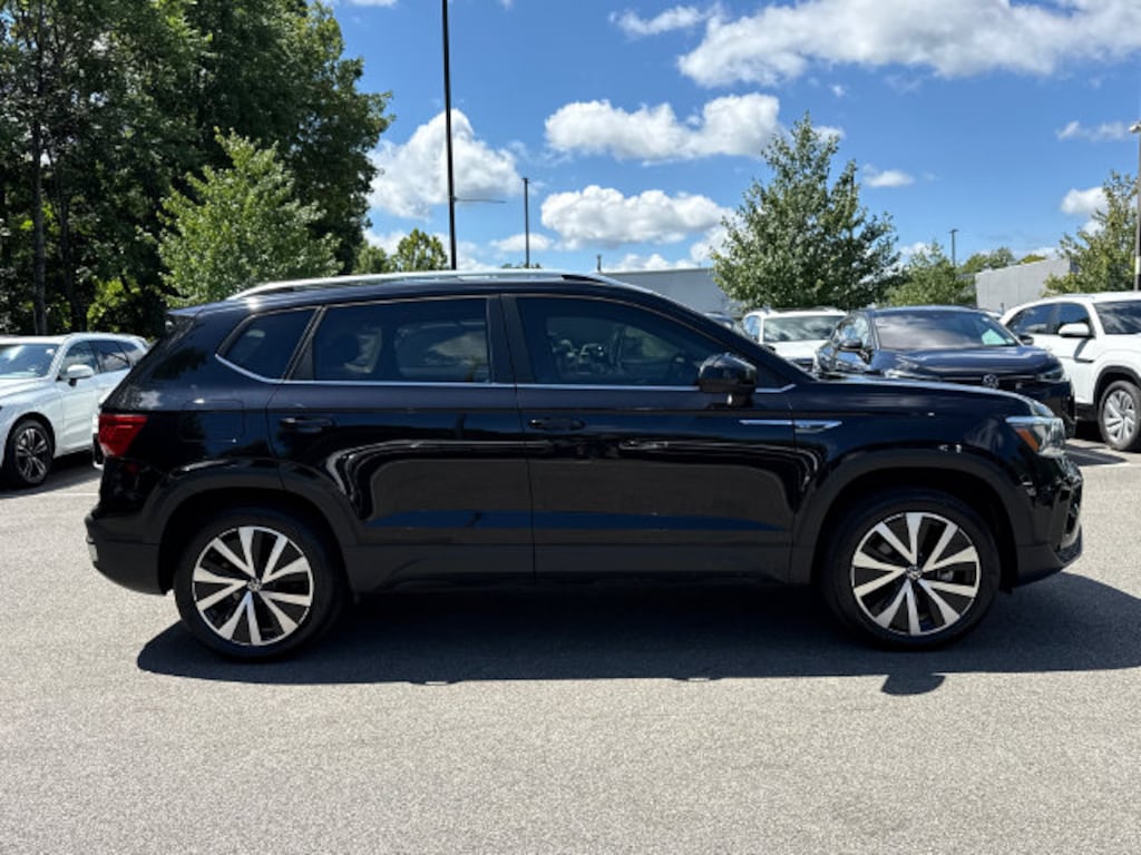 Used 2023 Volkswagen Taos 1.5T SE SUV