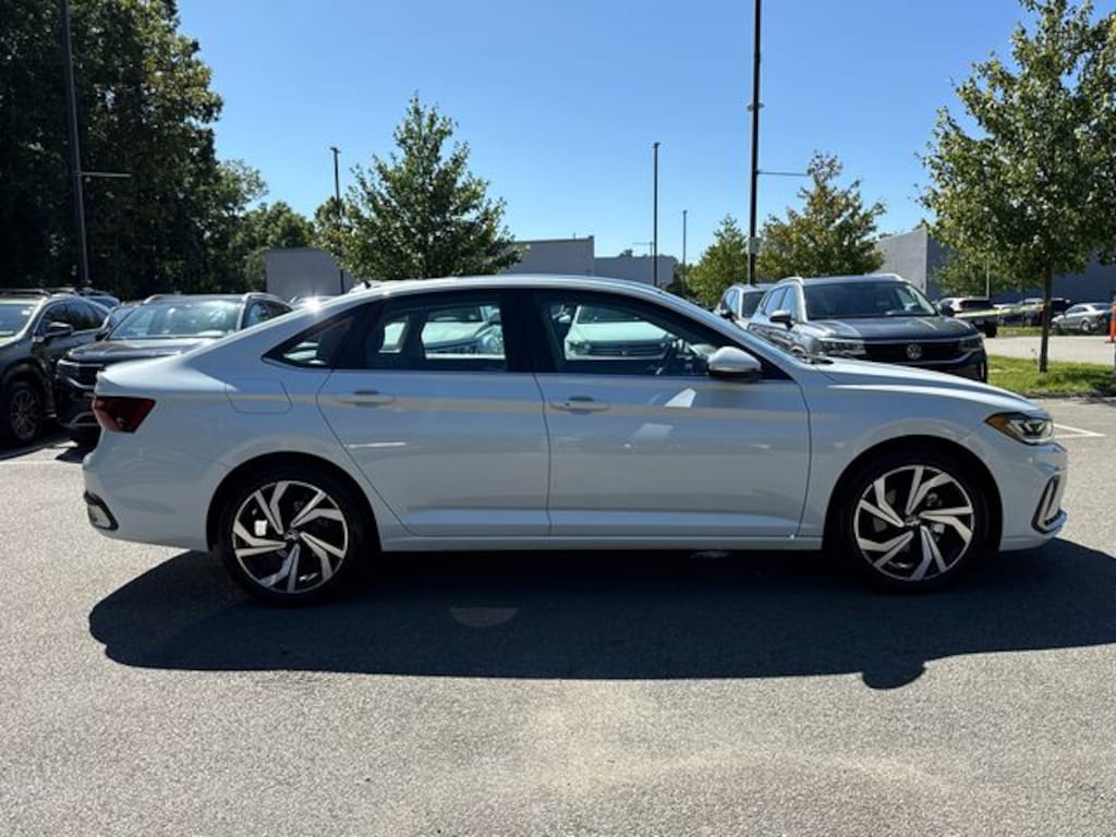 Certified 2026 Volkswagen Jetta 1.5T SEL Sedan