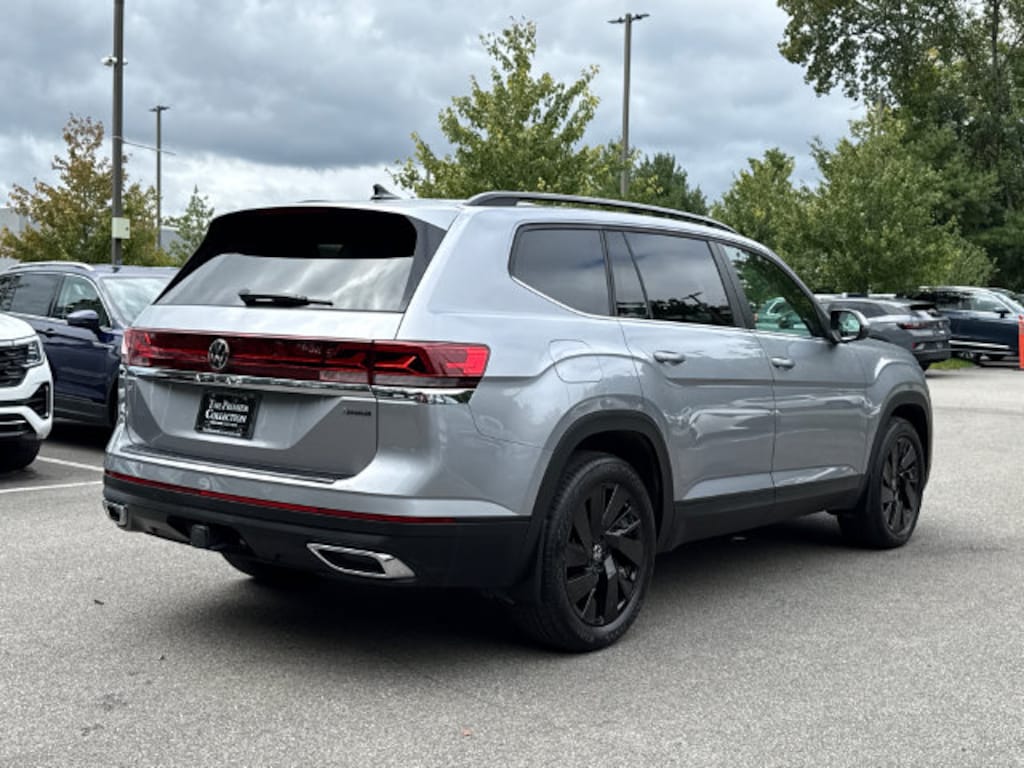 Certified 2024 Volkswagen Atlas 2.0T SE w/Technology SUV