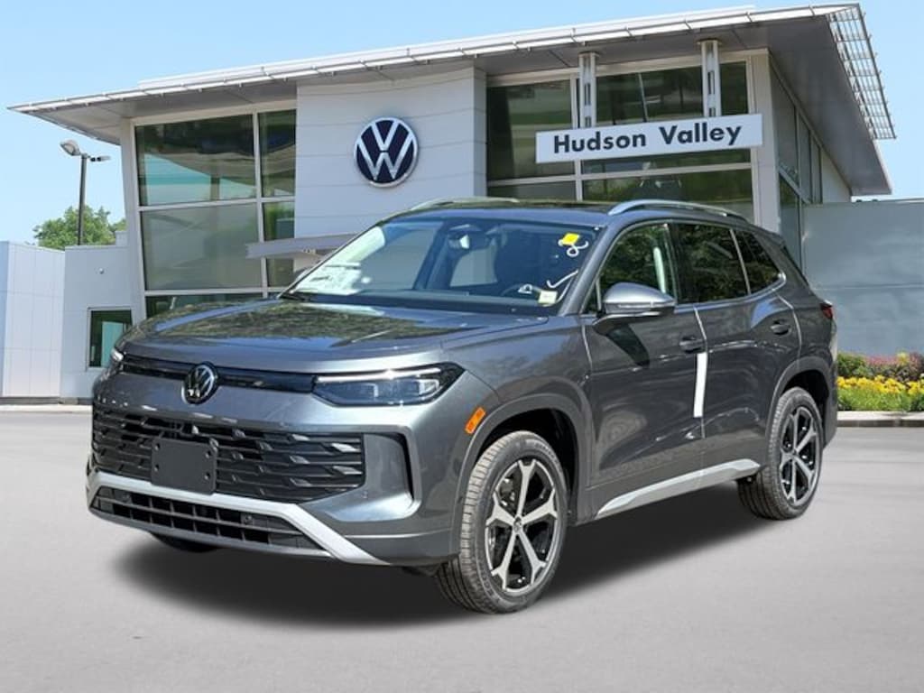 New 2026 Volkswagen Tiguan SE SUV