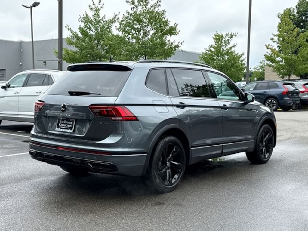 Certified 2023 Volkswagen Tiguan 2.0T SE R-Line Black SUV