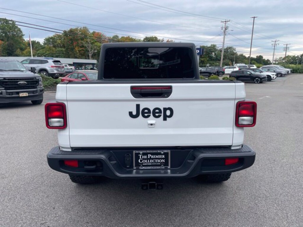 Used 2020 Jeep Gladiator Sport Truck Crew Cab