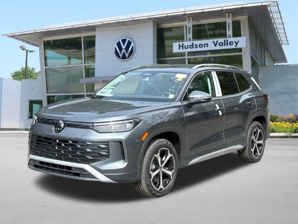 New 2026 Volkswagen Tiguan SE SUV