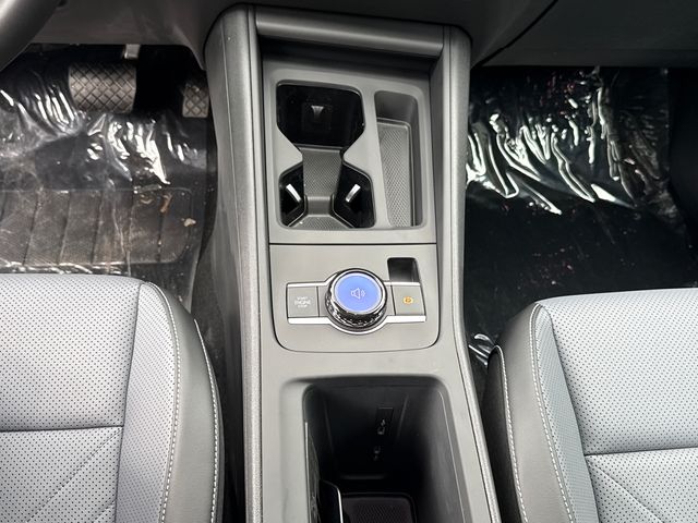 2026 Volkswagen Tiguan SE - Photo 22