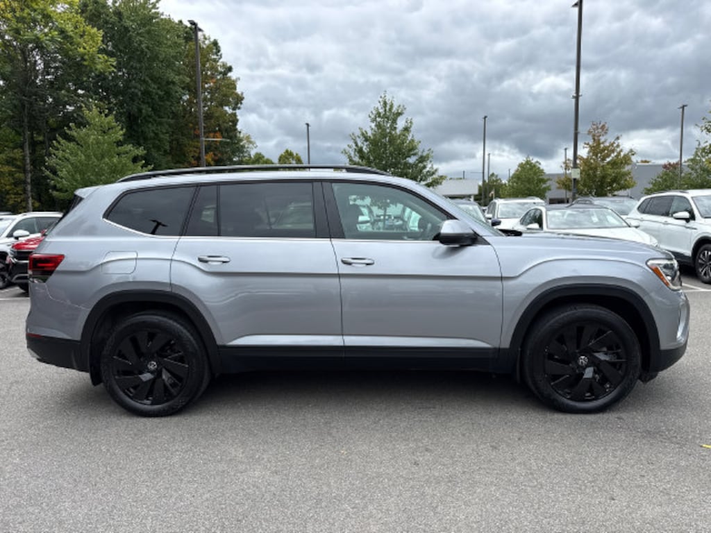 Certified 2024 Volkswagen Atlas 2.0T SE w/Technology SUV