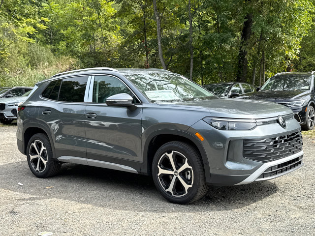 New 2026 Volkswagen Tiguan SE SUV