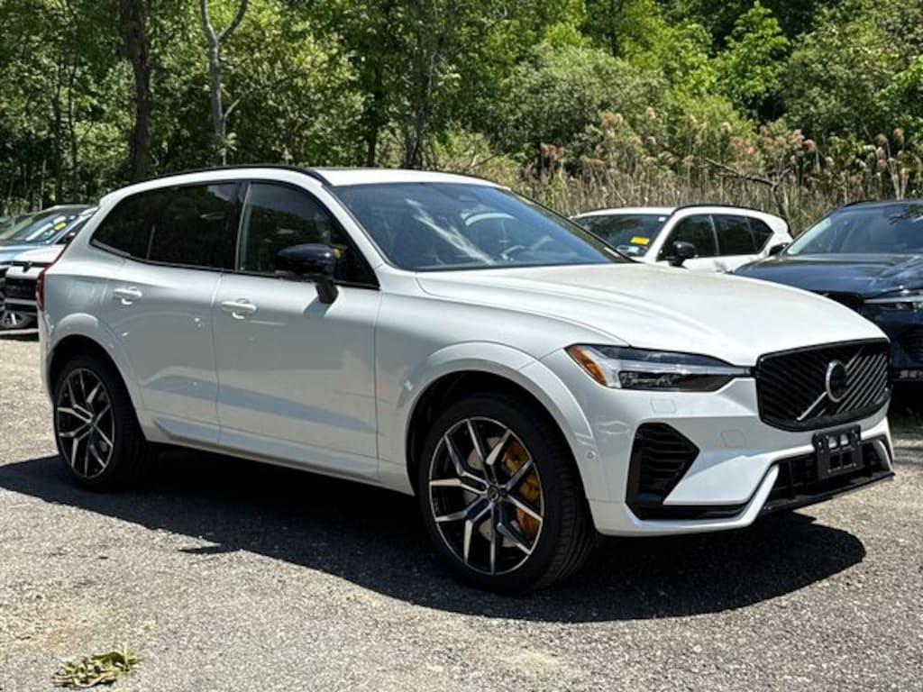 New 2026 Volvo XC60 plug-in hybrid T8 Polestar Engineered SUV