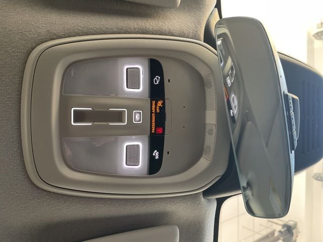 2026 Volvo XC40 Plus - Photo 22