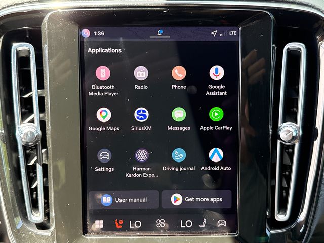 2026 Volvo XC40 Ultra Black Edition - Photo 18