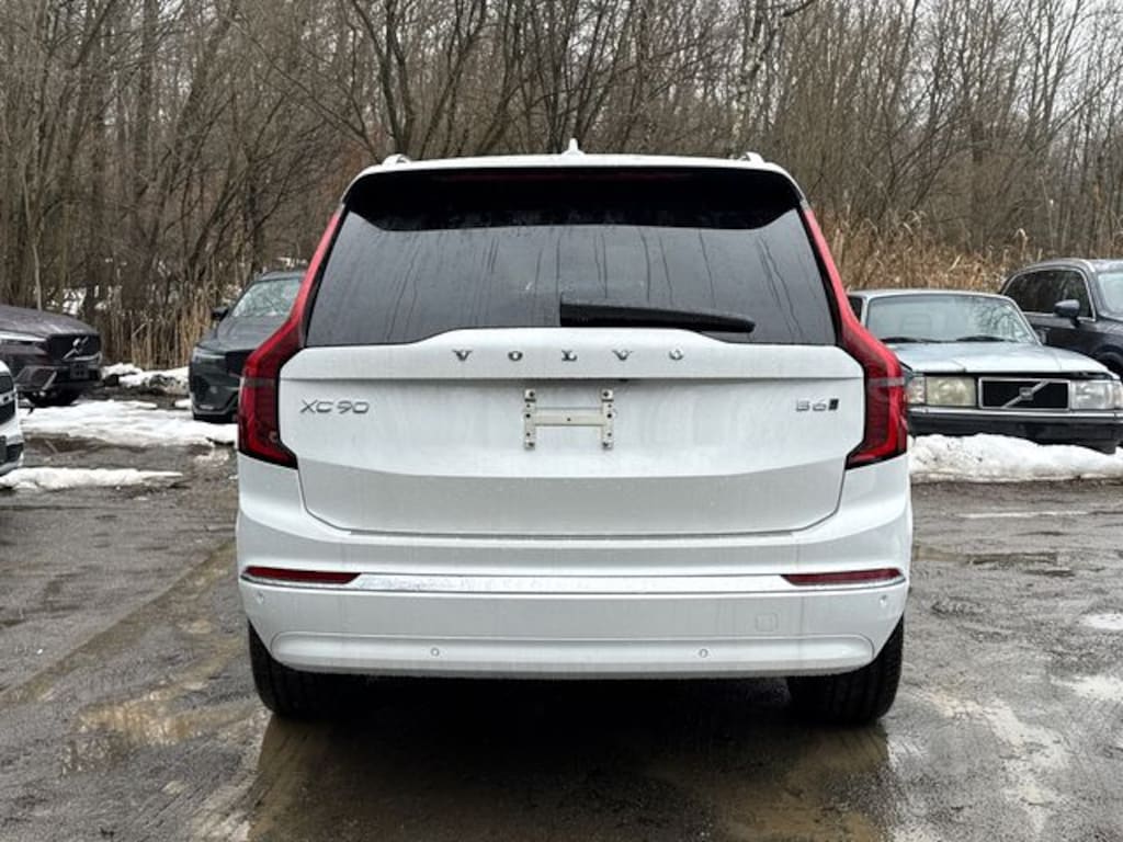 New 2026 Volvo XC90 B6 Plus 7-Seater SUV