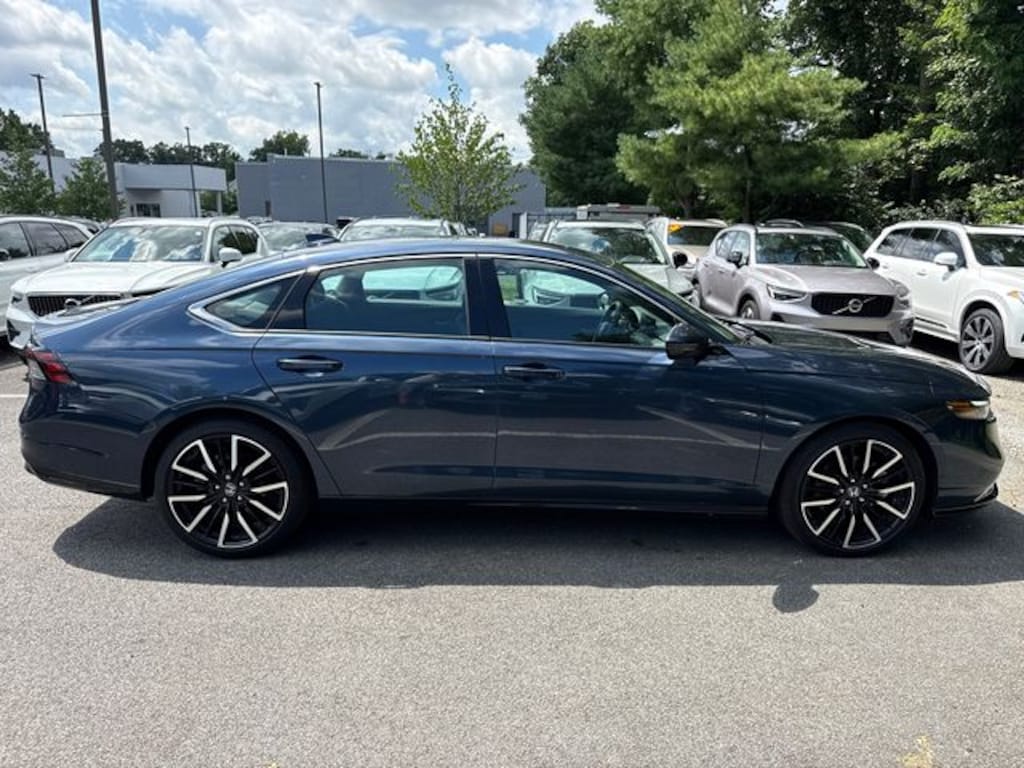 Used 2025 Honda Accord Hybrid Touring Sedan
