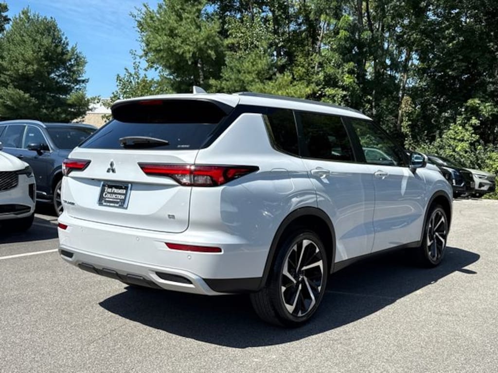 Used 2023 Mitsubishi Outlander SE SUV