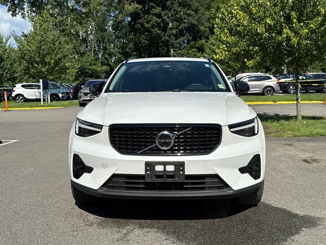 2026 Volvo XC40 Plus - Photo 8