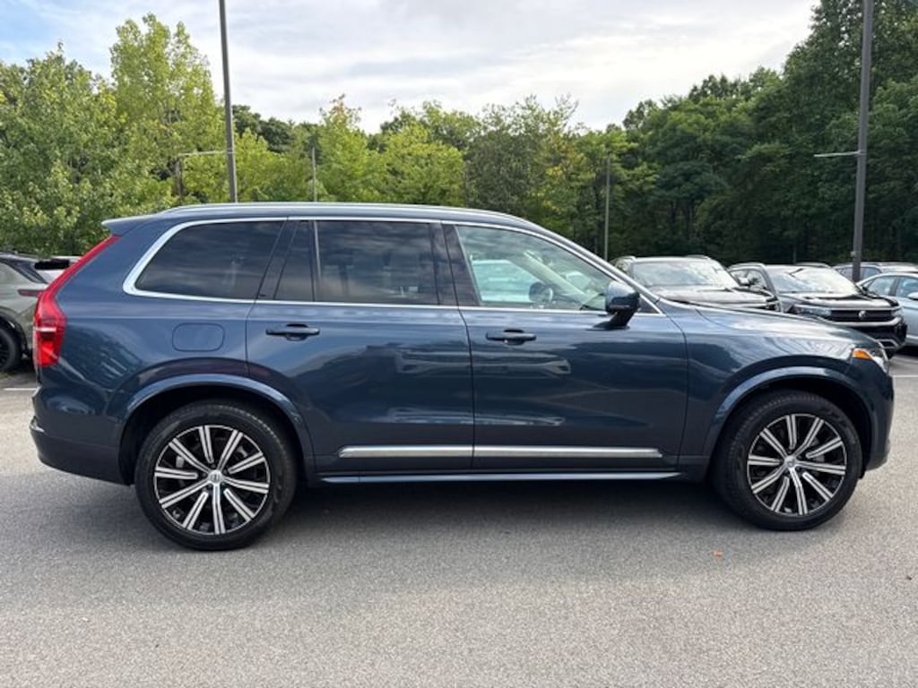 Certified 2025 Volvo XC90 B5 Core SUV