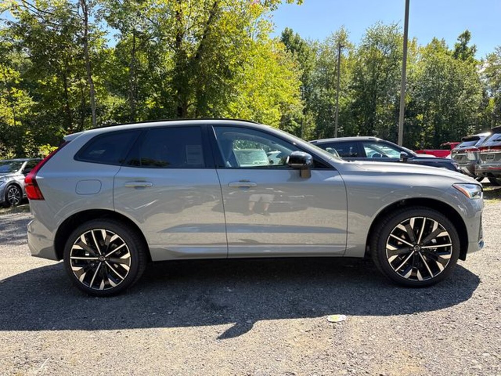 New 2027 Volvo XC60 B5 Ultra SUV