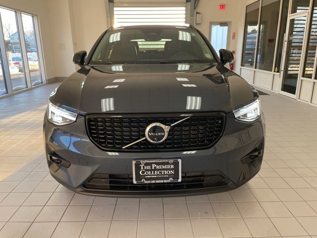 2026 Volvo XC40 Plus - Photo 6