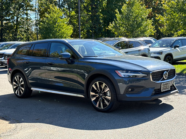 Used 2026 Volvo V60 Cross Country B5 Ultra Wagon