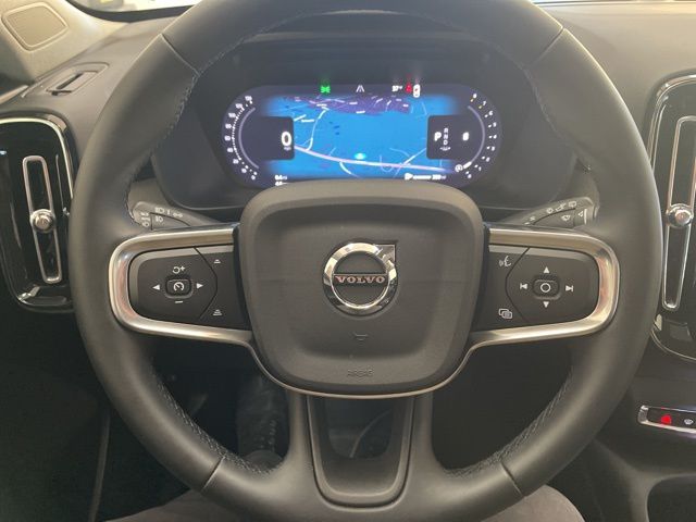 2026 Volvo XC40 Plus - Photo 15