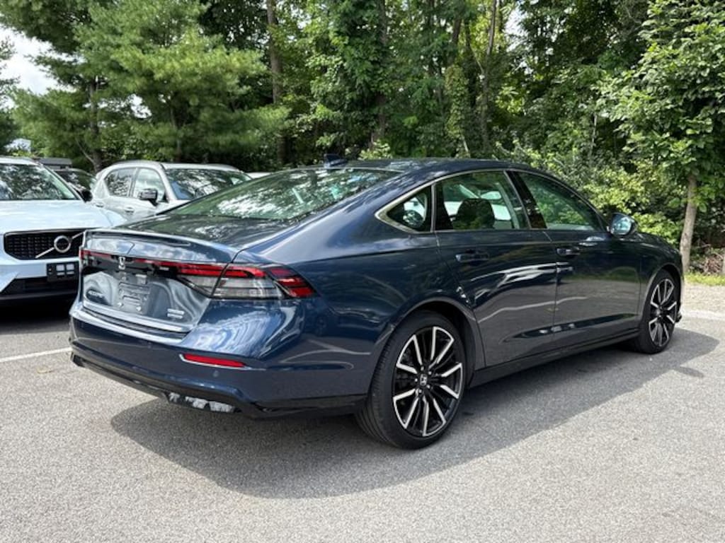 Used 2025 Honda Accord Hybrid Touring Sedan