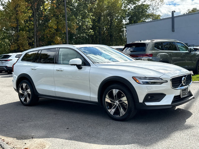 Certified 2025 Volvo V60 Cross Country B5 Plus Wagon