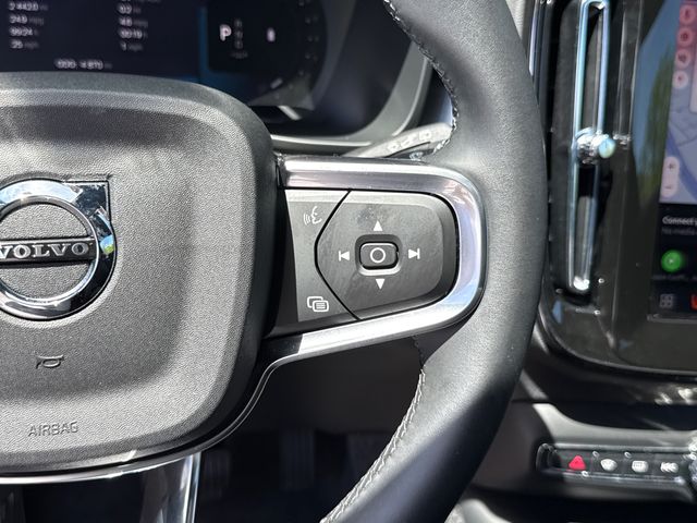 2026 Volvo XC40 Ultra Black Edition - Photo 16
