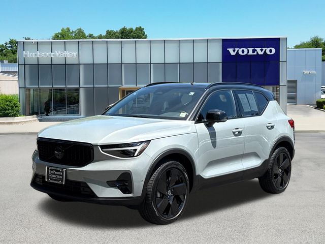 2026 Volvo XC40