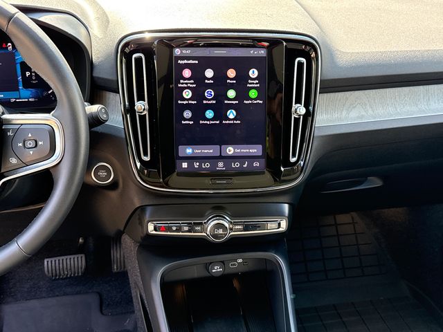 2026 Volvo XC40 Plus - Photo 21