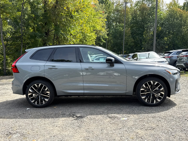 New 2027 Volvo XC60 B5 Ultra SUV
