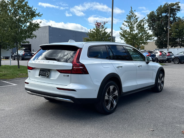 Certified 2025 Volvo V60 Cross Country B5 Plus Wagon