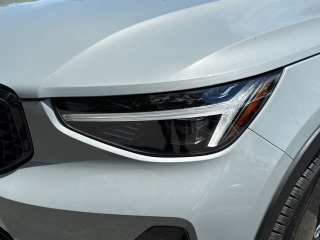 2026 Volvo XC40 Ultra Black Edition - Photo 9