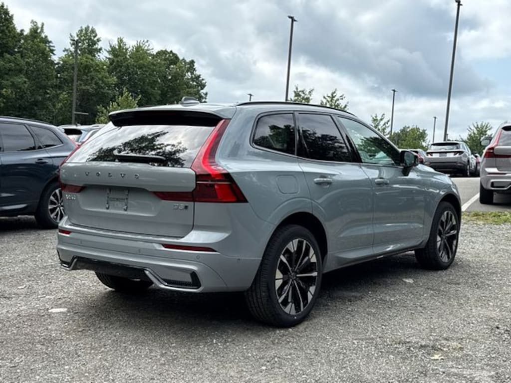 Used 2027 Volvo XC60 Plus SUV