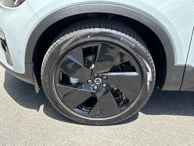2026 Volvo XC40 Ultra Black Edition - Photo 10
