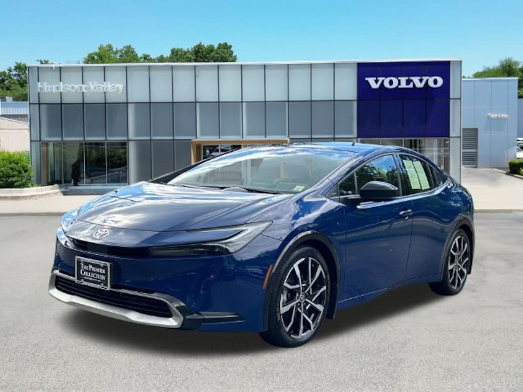 Used 2024 Toyota Prius Prime XSE Hatchback