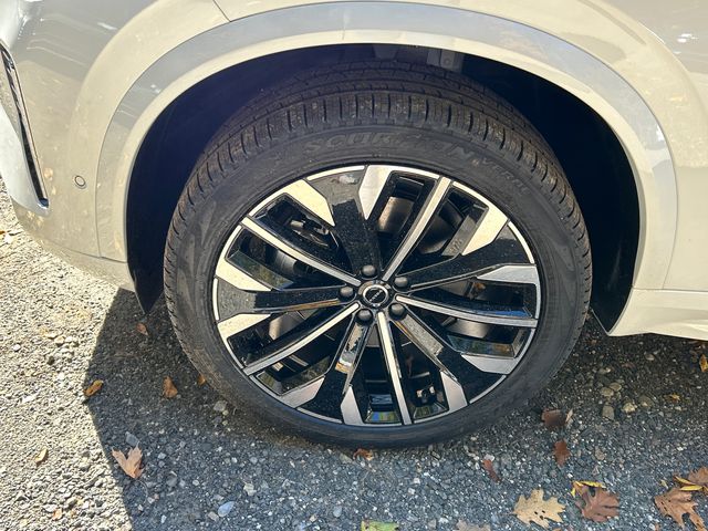 2026 Volvo XC90 Ultra - Photo 8