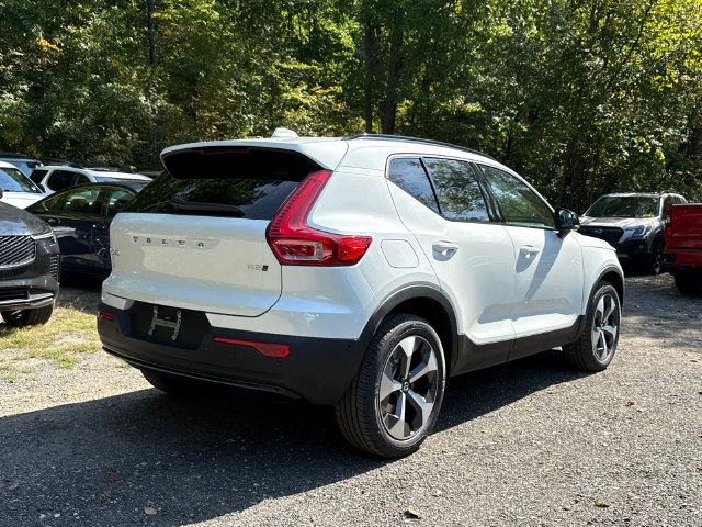 New 2026 Volvo XC40 B5 Plus SUV