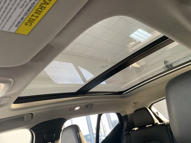 2026 Volvo XC40 Plus - Photo 13