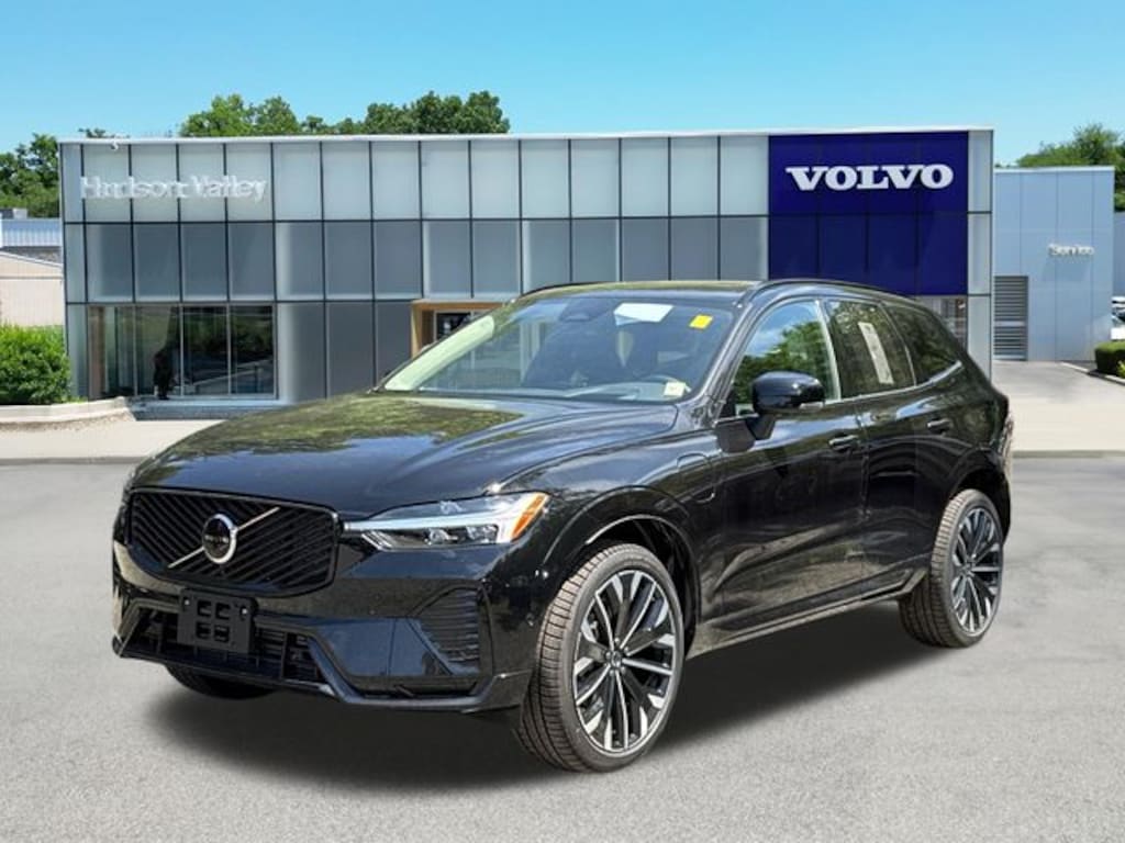 New 2026 Volvo XC60 plug-in hybrid T8 Ultra SUV