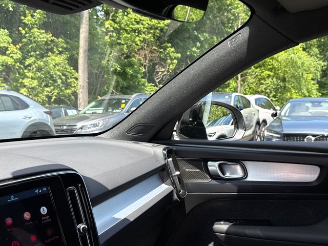 2026 Volvo XC40 Ultra Black Edition - Photo 22