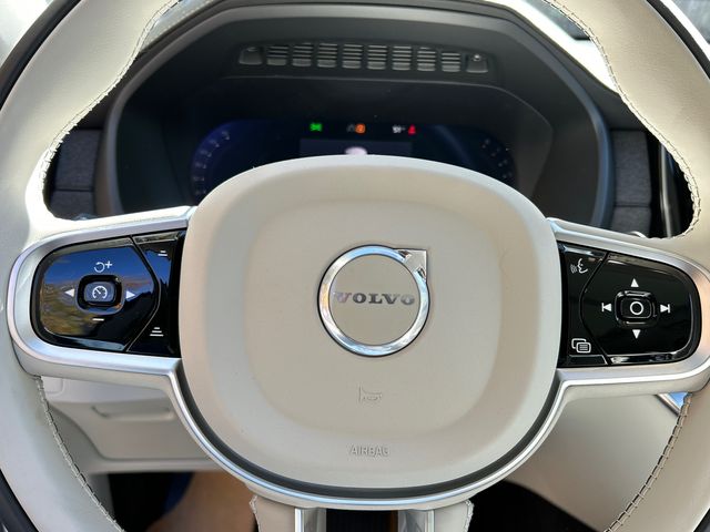 2026 Volvo XC90 Ultra - Photo 11