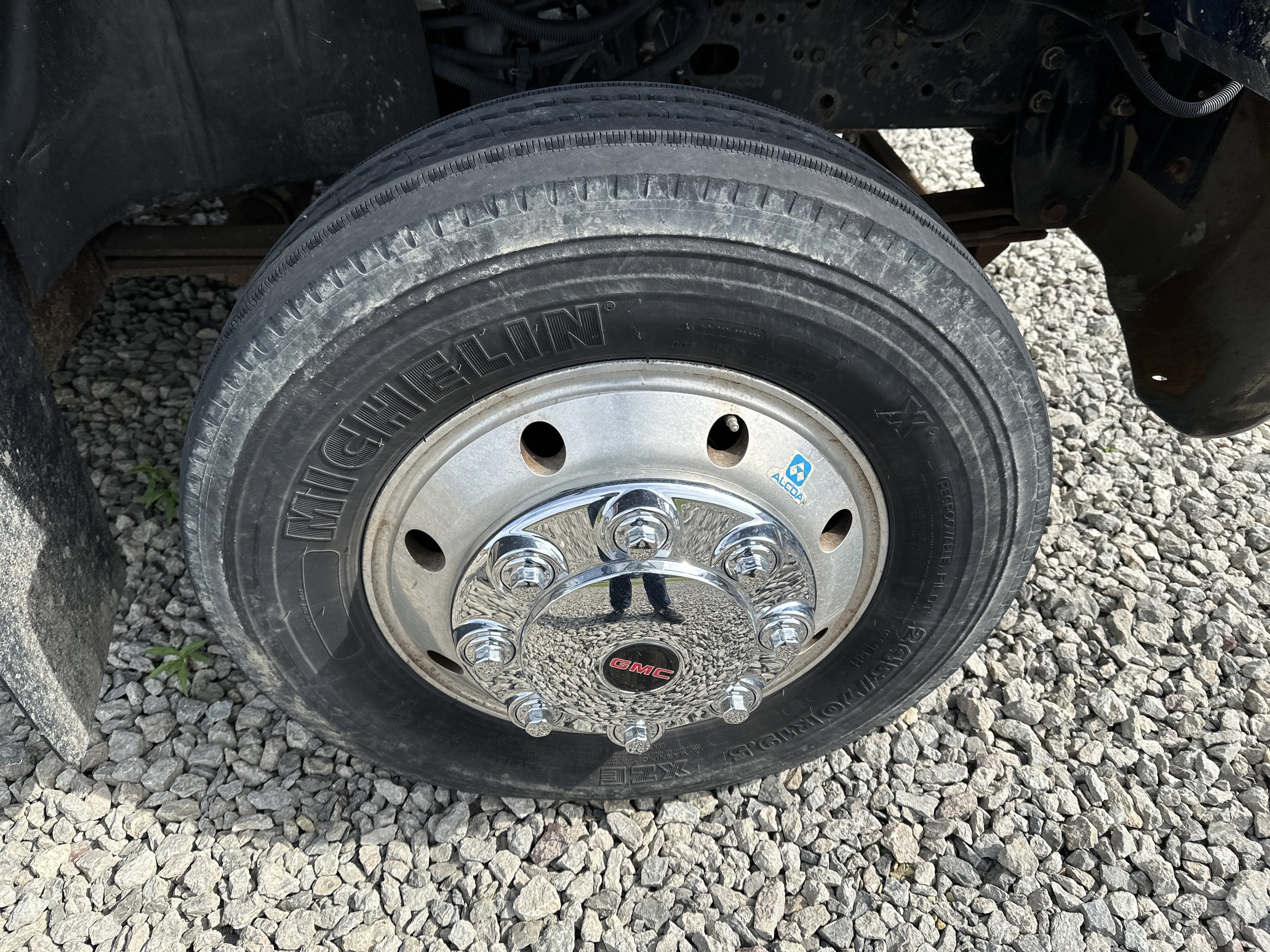 2004 GMC C6500 - Photo 55