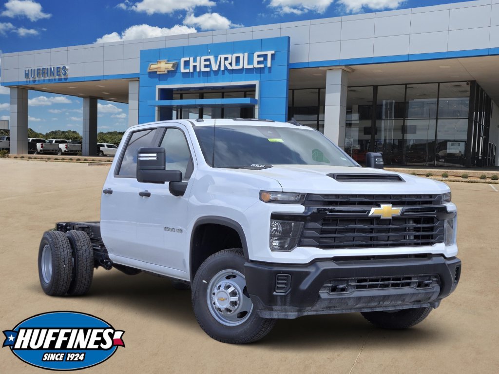 New 2026 Chevrolet Silverado 3500 HD Chassis Cab Work Truck Truck Crew Cab