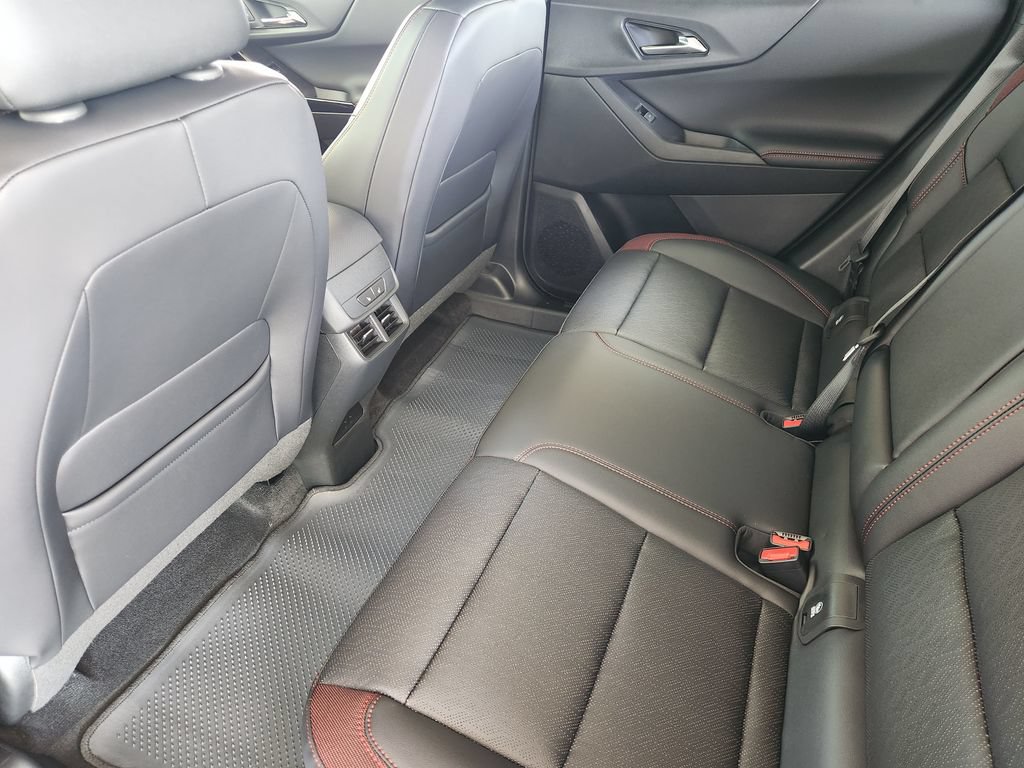 2027 Chevrolet Equinox RS - Photo 23