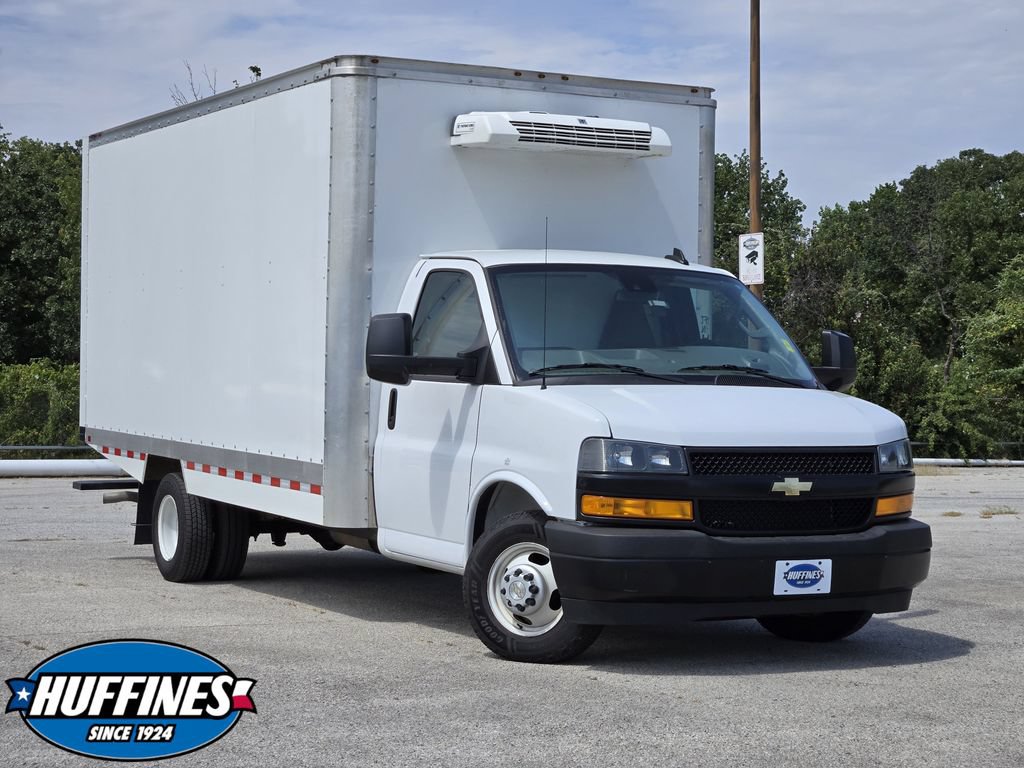 2024 Chevrolet Express Cutaway
