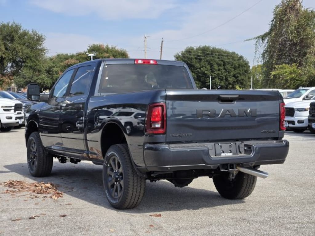 New 2027 Ram 2500 LONE STAR CREW CAB 4X4 6'4 BOX Pickup