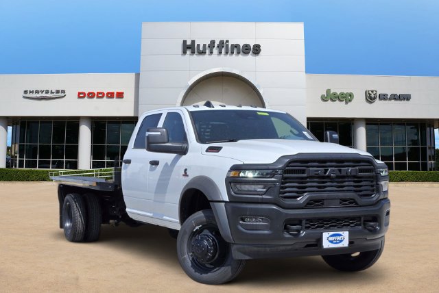 2026 Ram 5500 Chassis Cab TRADESMAN  CREW  4X4 84' CA Pickup